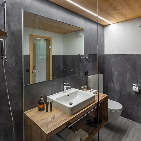 Matterhornblick Otel 3*