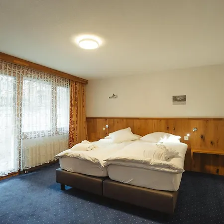 Hotel Matterhornblick 3*